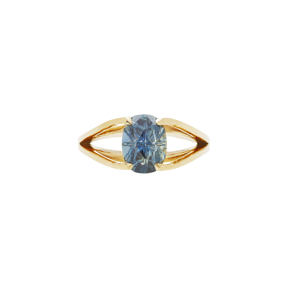 Centered Engagement Ring Signature Collection