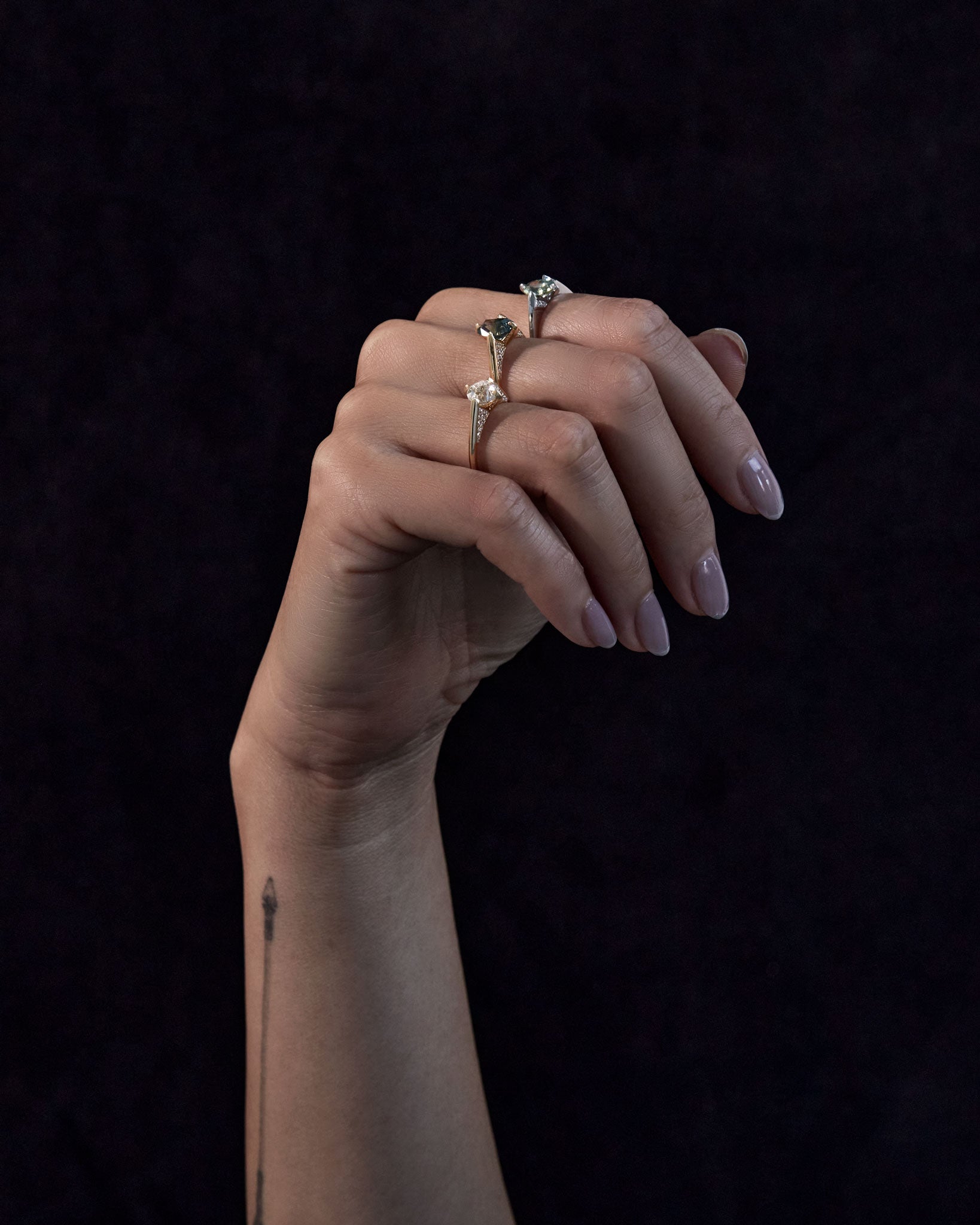 Minimalist Rise Ring Diamond
