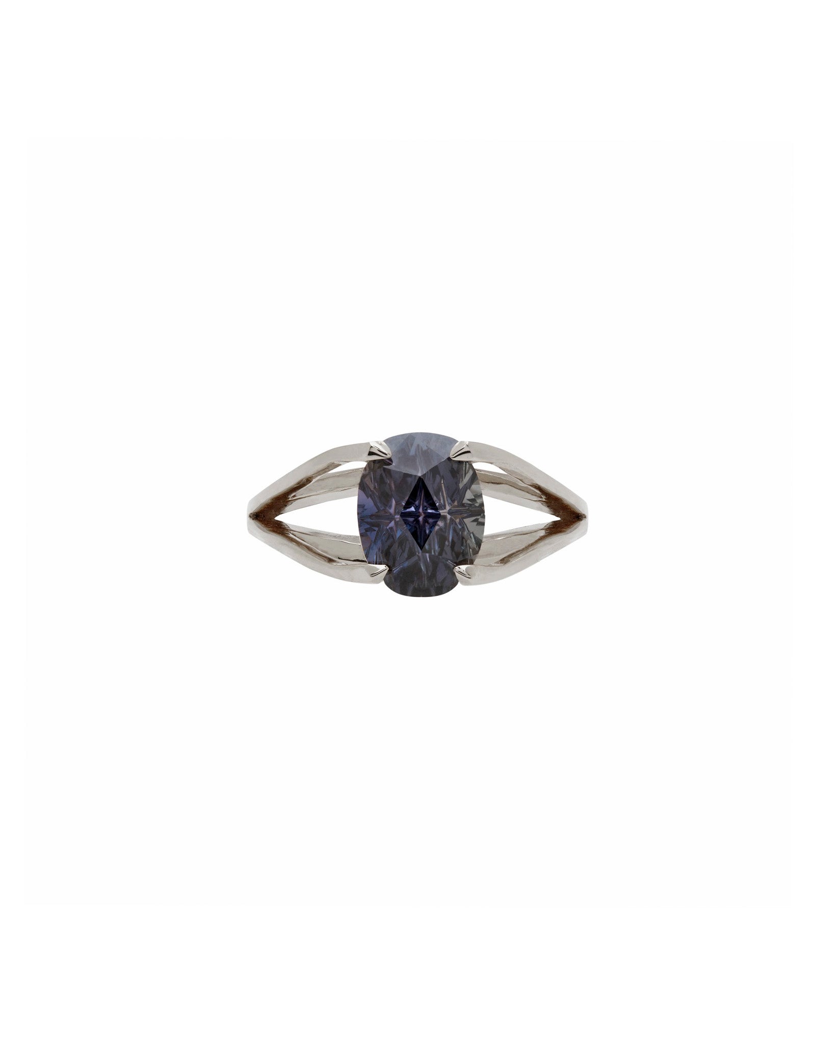 Centered Engagement Ring Signature Collection