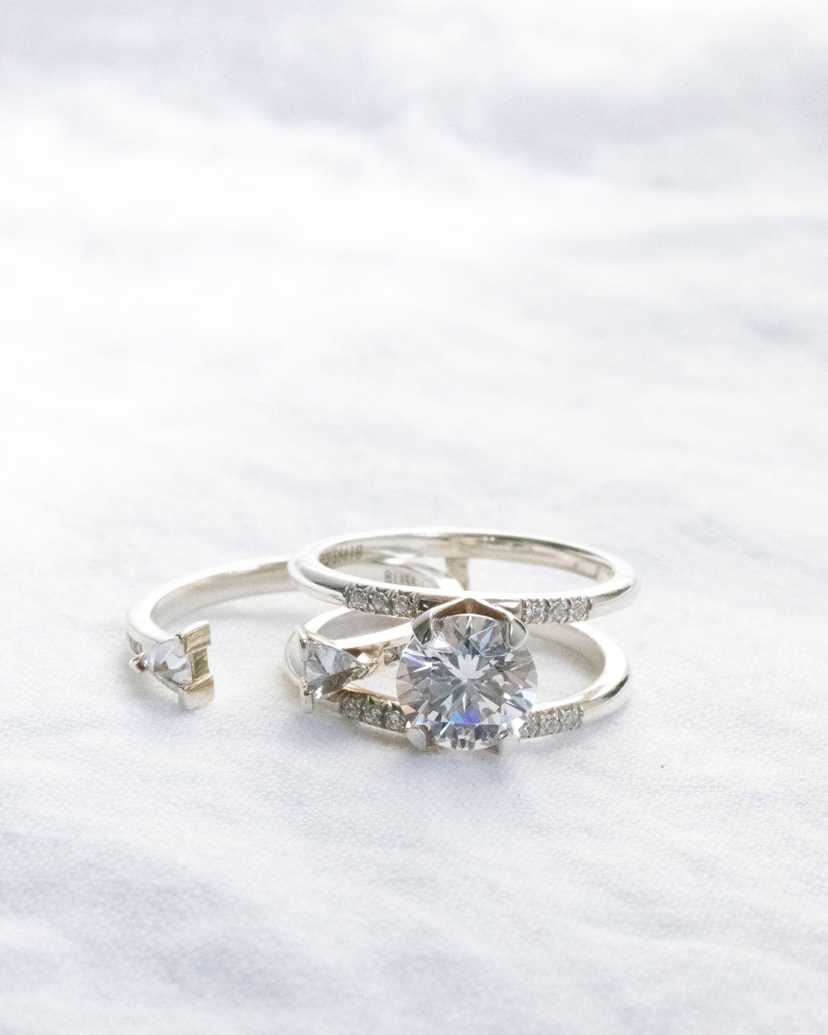 White Gold and White Diamond Bliss Lau magnetic band and illuminate ring set.