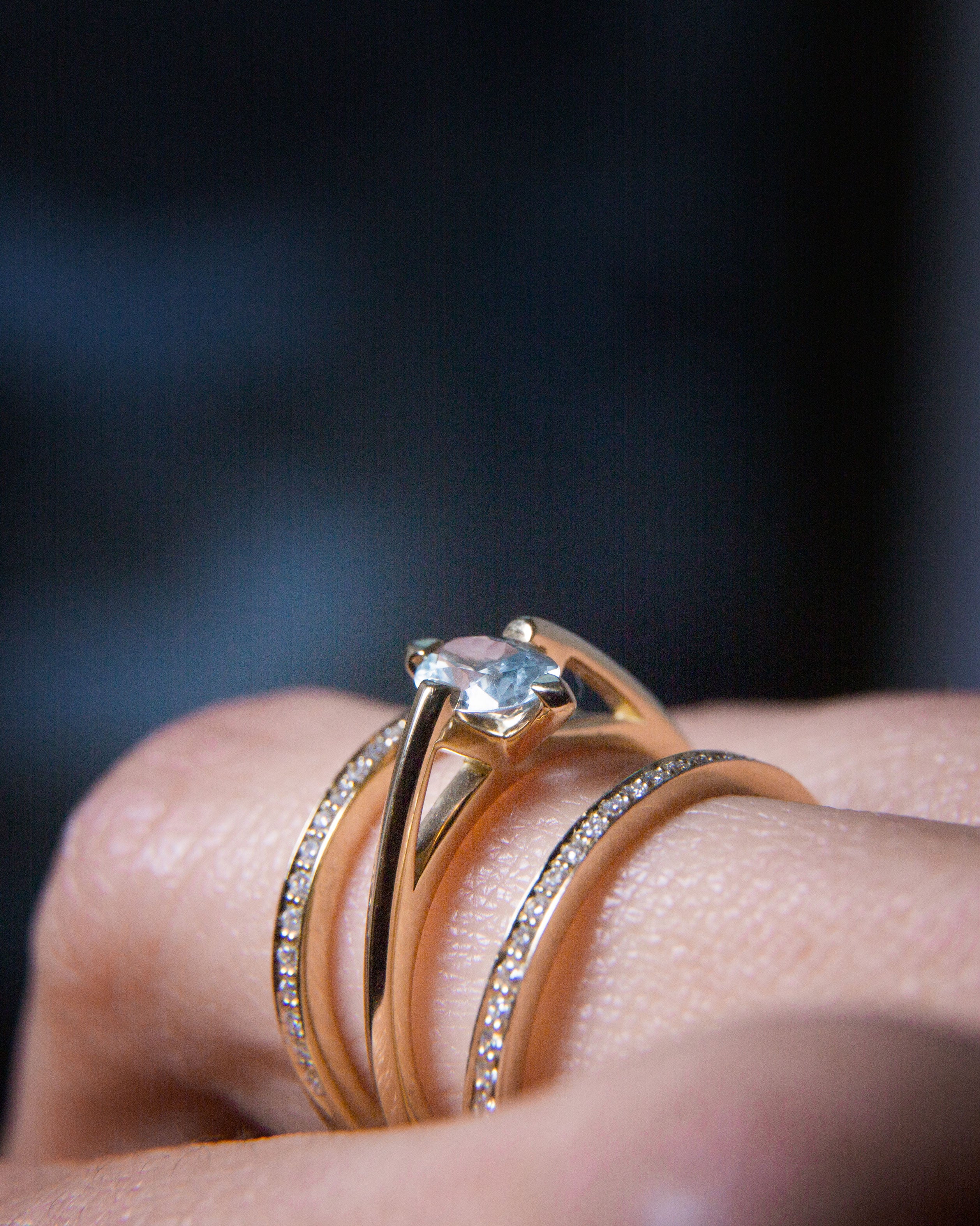 Wedding band and engagement ring set