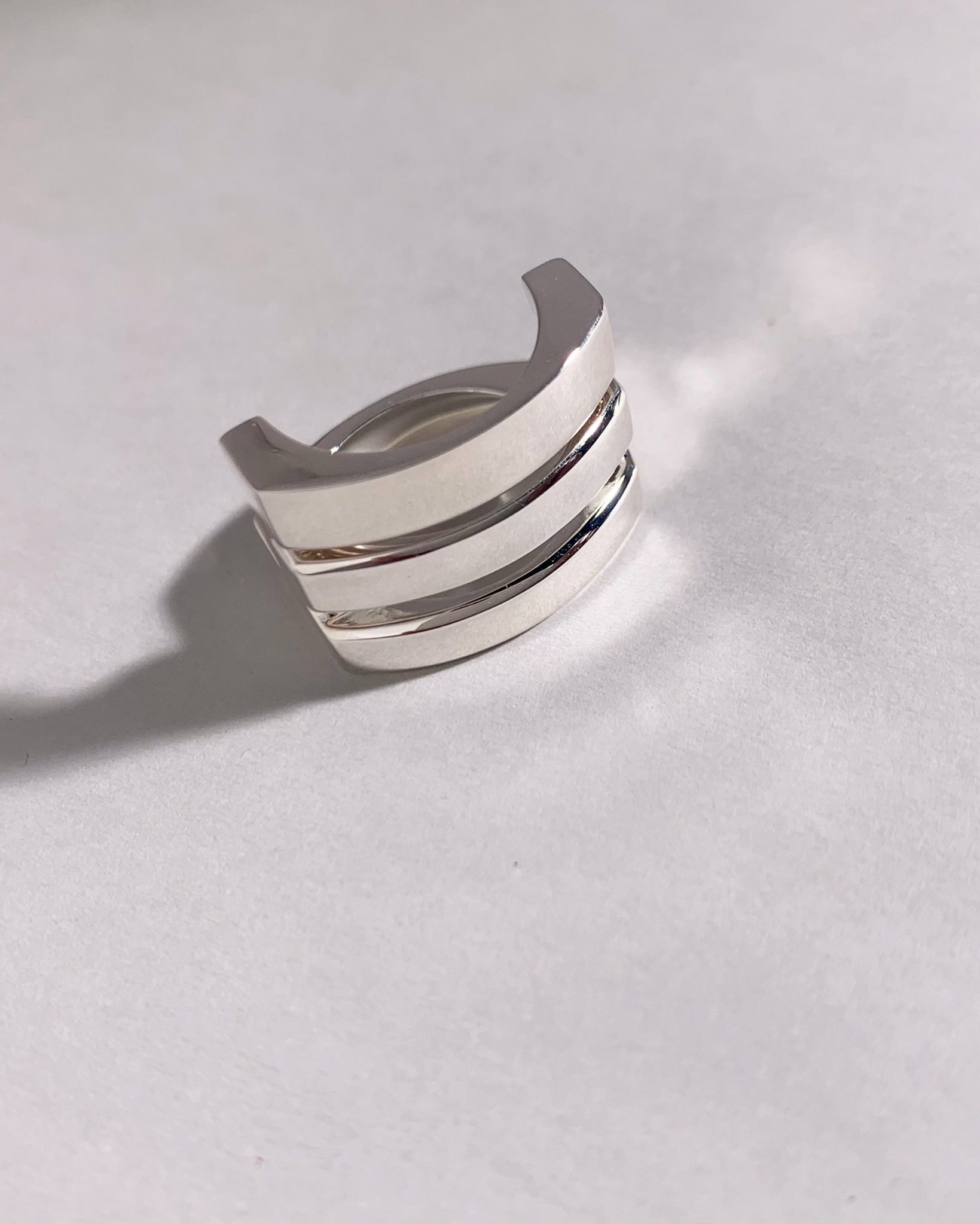 Singular Ring Size 6.5 - Vault Sale
