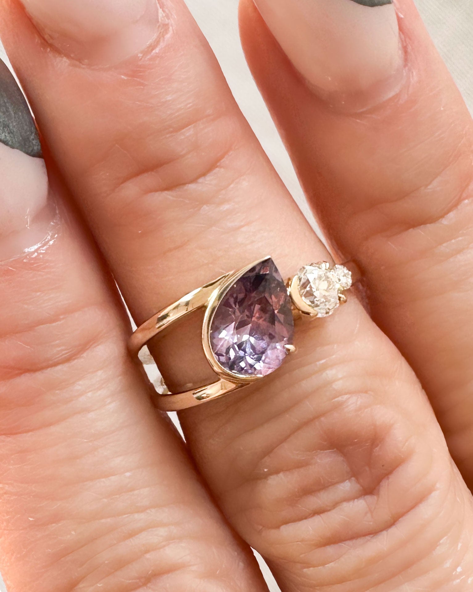 Bright Ring Pear Sapphire