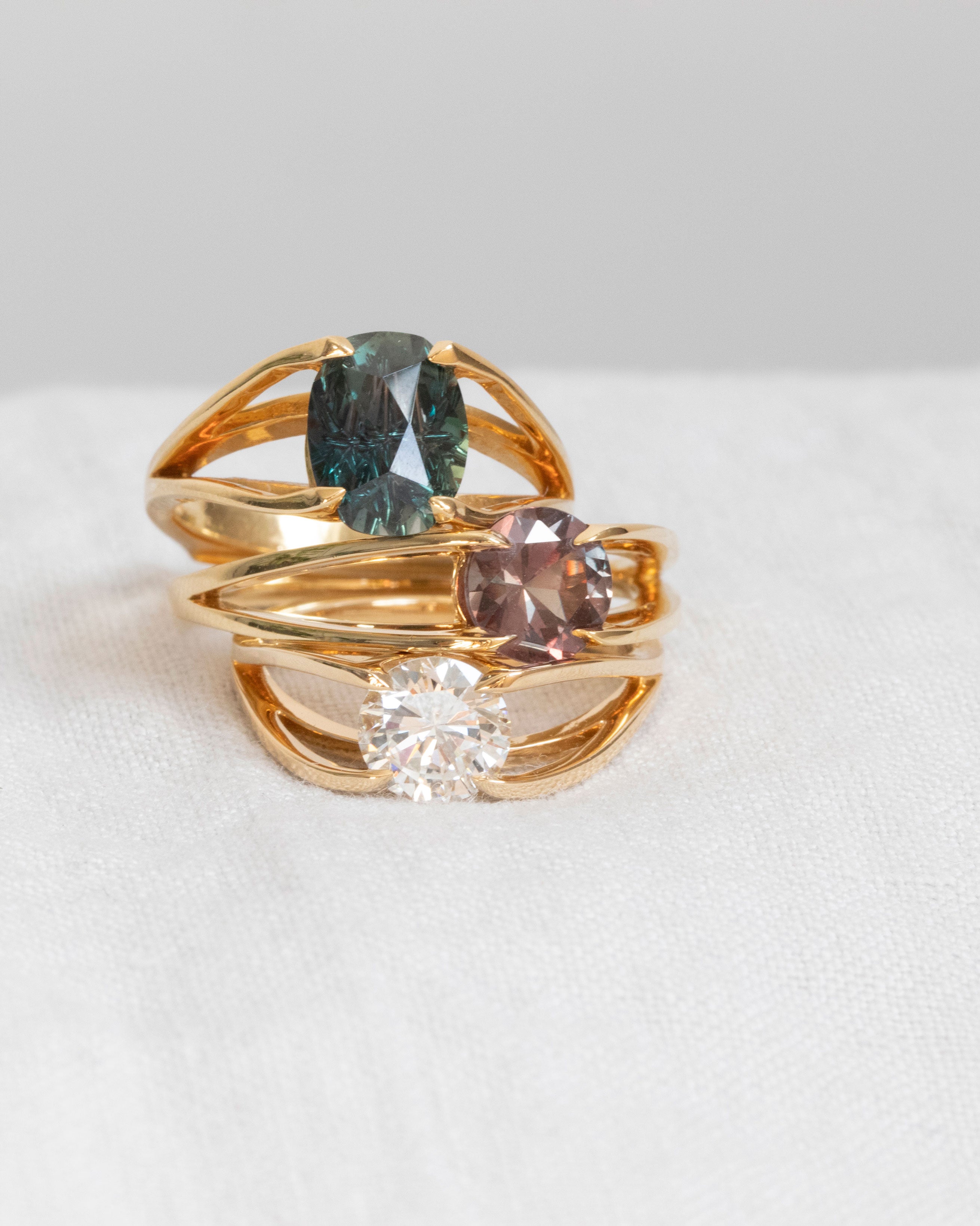 Centered Ring Yellow Gold