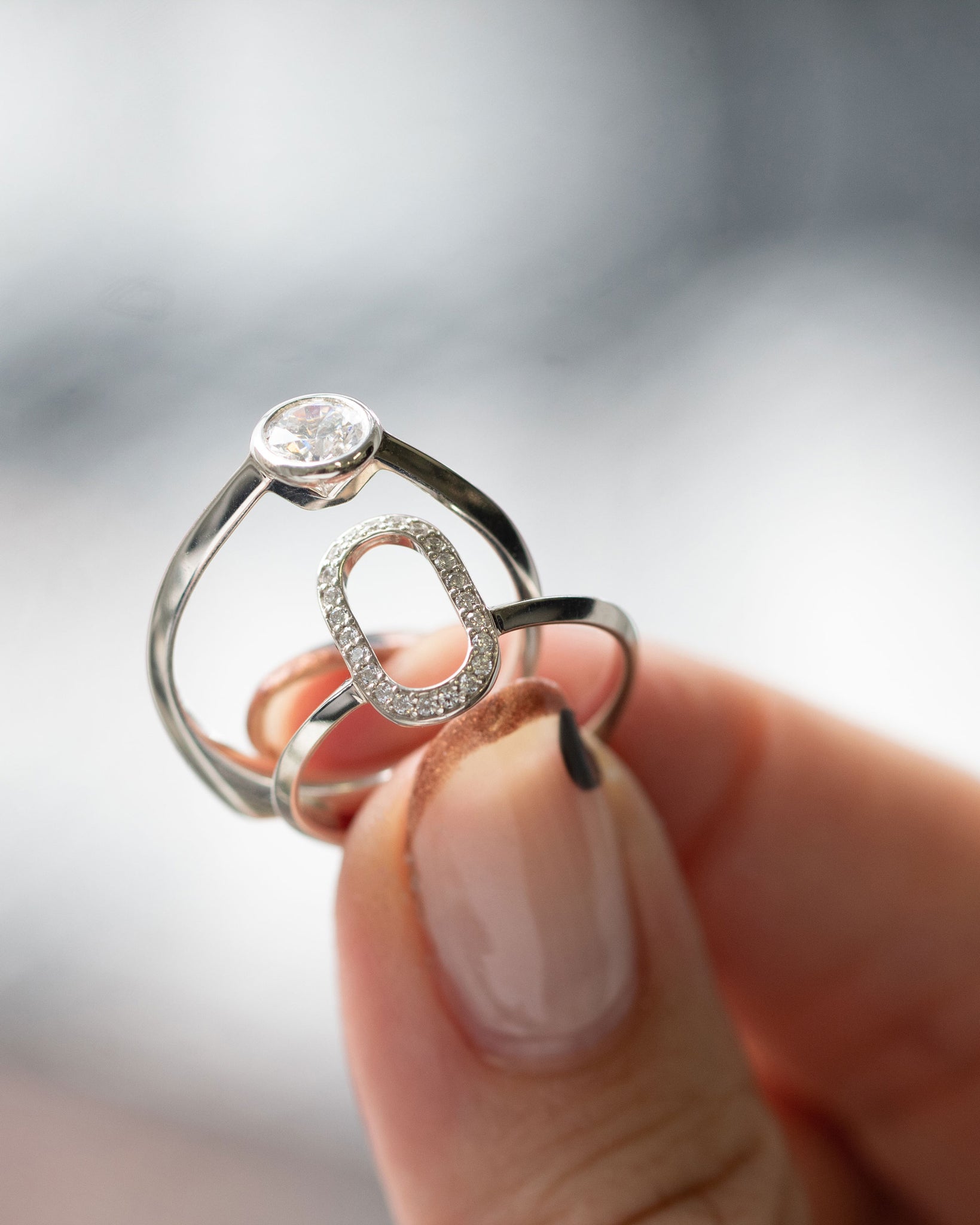 Acoustic + Oval Outline Ring Set