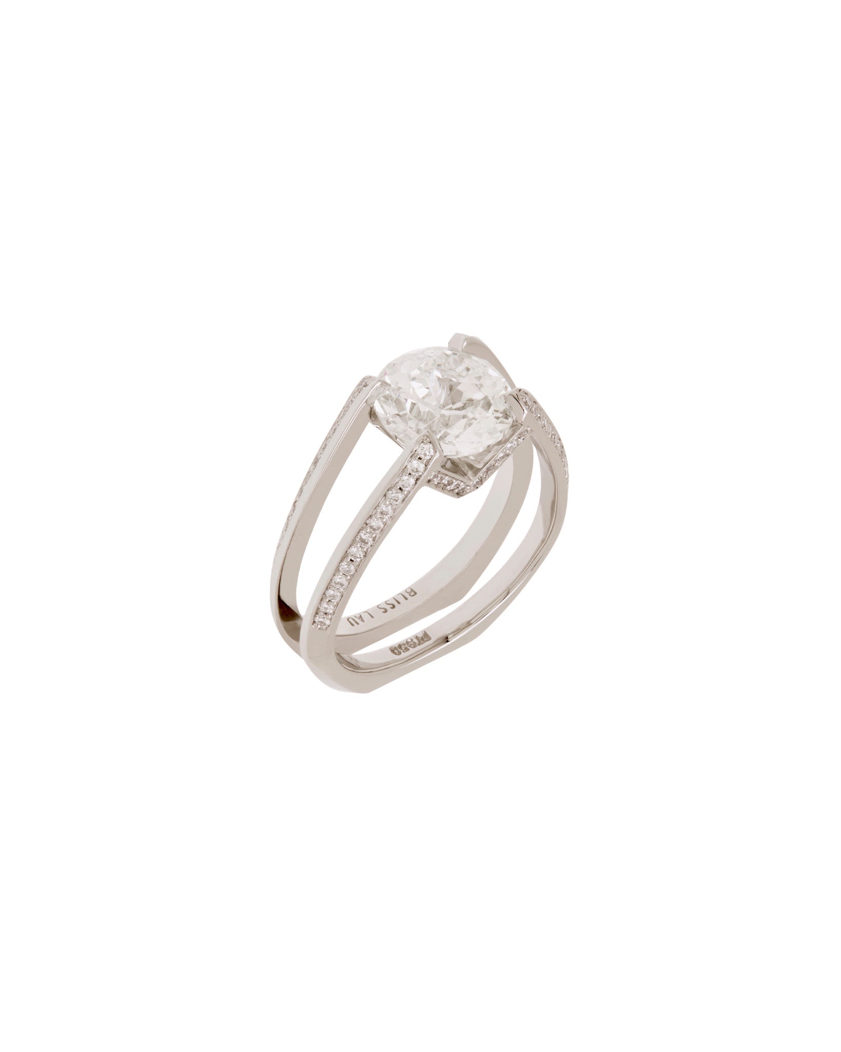futurist ring in platinum and white diamond. 