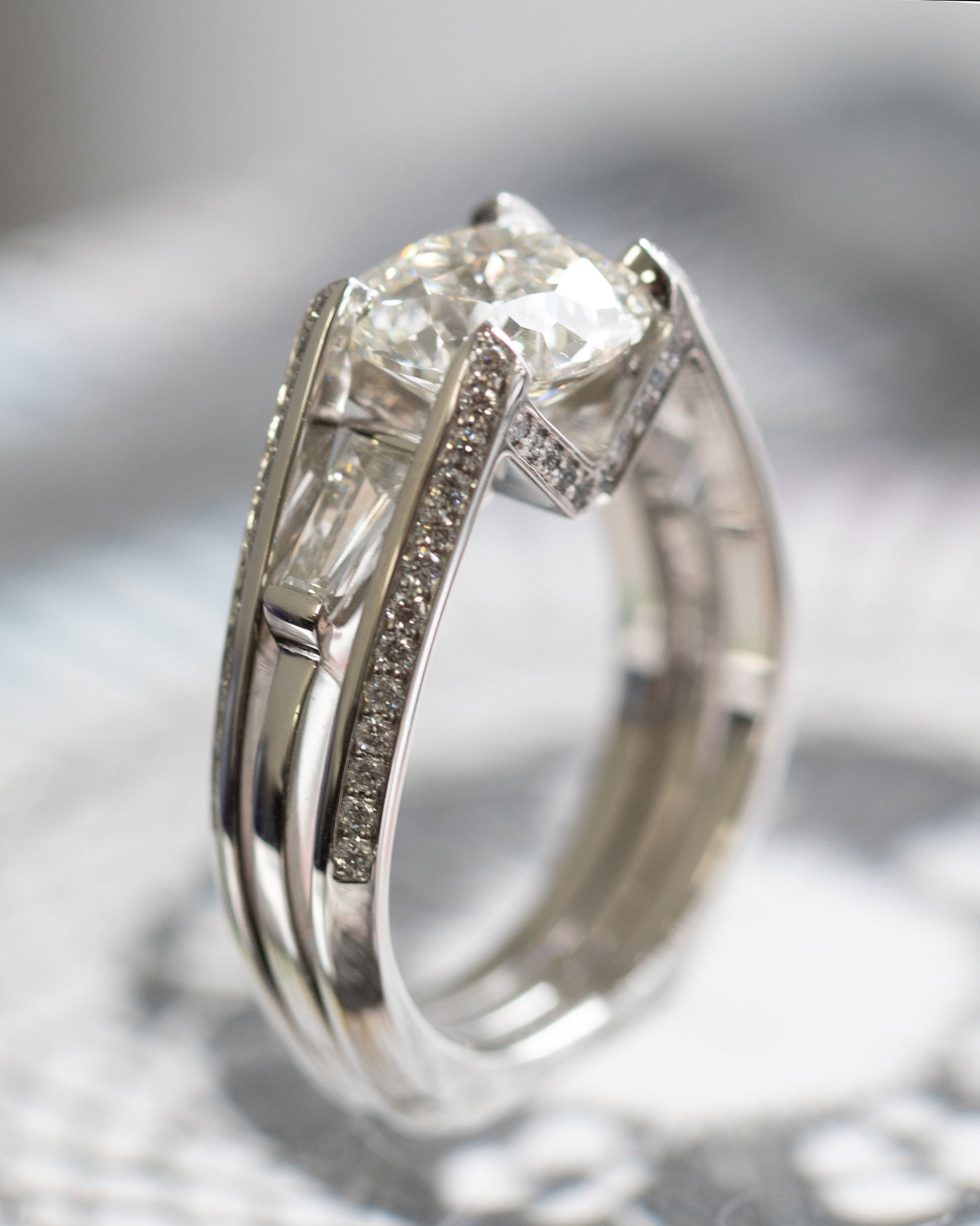 Futurist V Pavé Ring